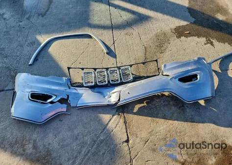 2018 Jeep Grand Cherokee Overland z USA, uszkodzony, nr VIN 1C4RJFCG2JC333932